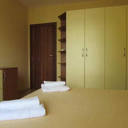 Apart Holiday Club Ravda
