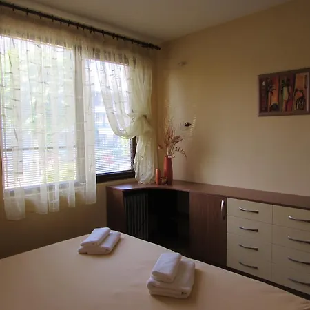 Apart Holiday Club Ravda